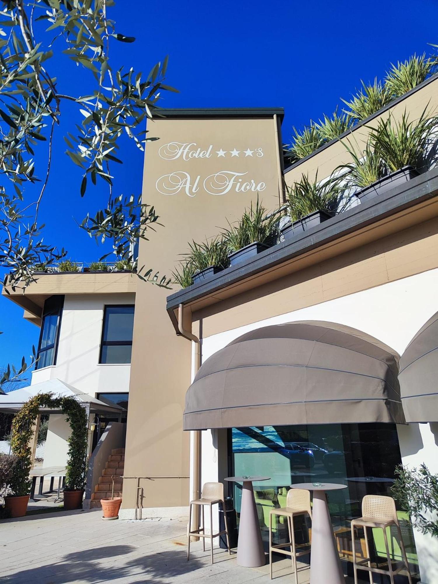 Hotel Ristorante Al Fiore Peschiera del Garda Ngoại thất bức ảnh